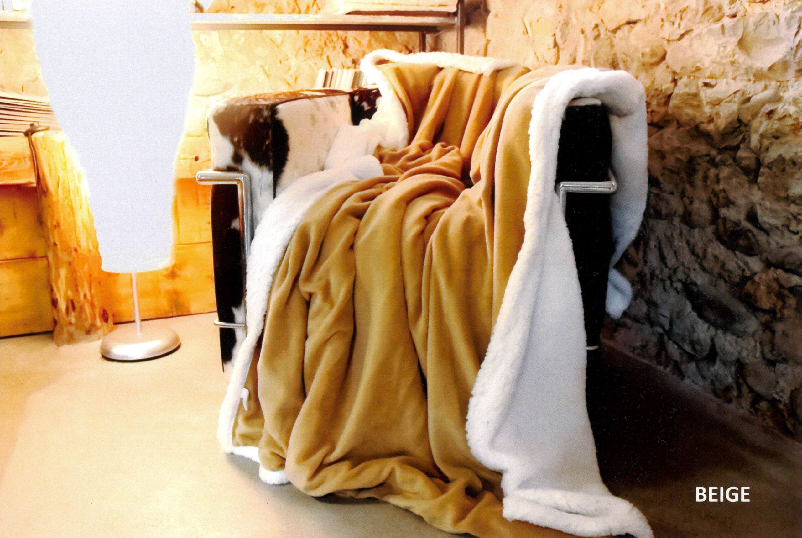 Caffi a novembre ti regala un plaid con una spesa mnima di 100 euro. Passa in negozio a Lauzacco di Pavia di udine